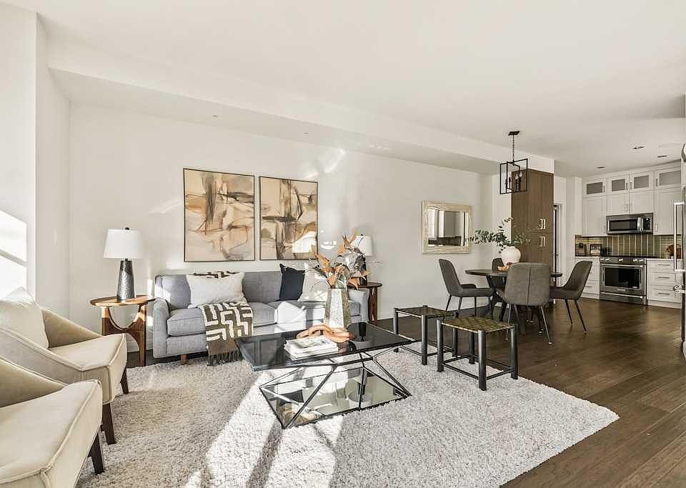 1st image of 125 41st Ave SW