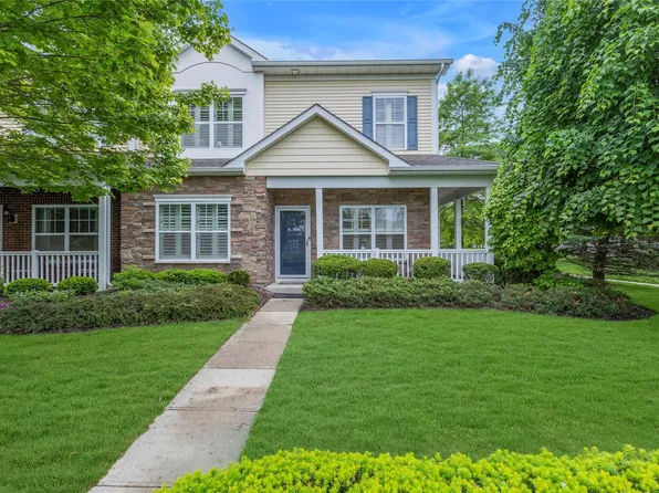 27 Lager Lane, Patchogue, NY 11772