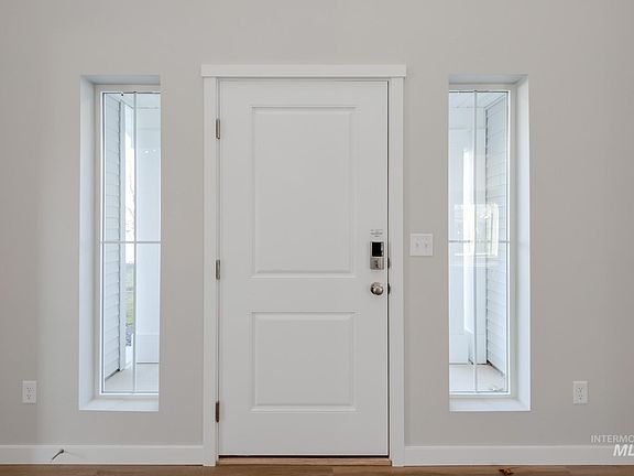2nd image of 1066 Woods Bog Ave