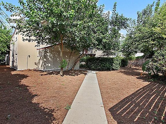4th image of 2309 6th St APT 102A
