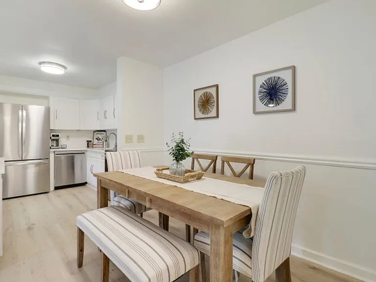 1107 Duncan Cir #102 — Photo 3