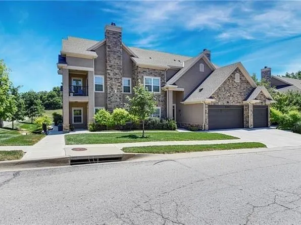 16009 Fontana St APT 120, Overland Park, KS 66085