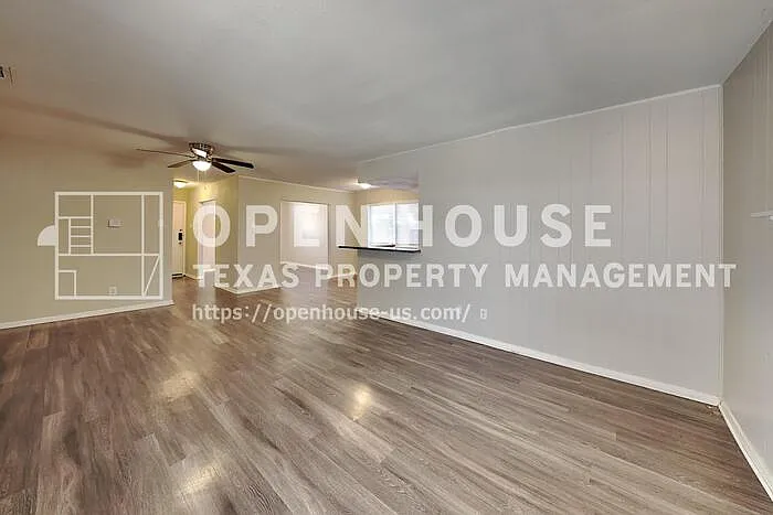 3929 Sun Valley Ct — Photo 3