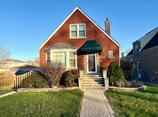 10223 S Spaulding Ave, Evergreen Park, IL 60805