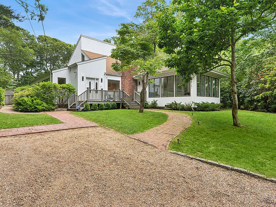 120 Springy Banks Rd