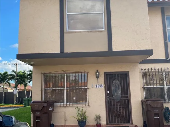 1138 W 41st St #82, Hialeah, FL 33012