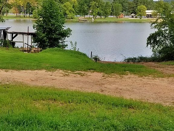 5th image of 642 Richardson Dr