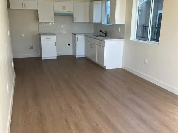 835 E 33rd St, Los Angeles, CA 90011