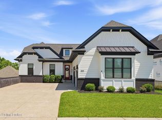 203 Locust Park Pl, Louisville, KY 40245