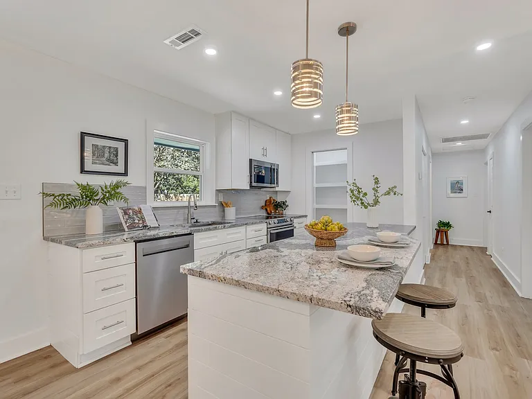 Open Kitchen with Bar area
