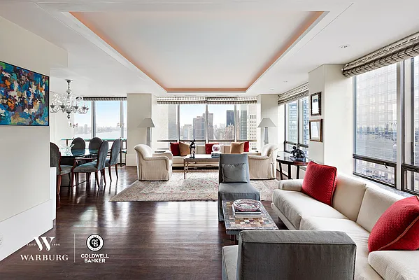 Sold by Coldwell Banker Warburg | media 1