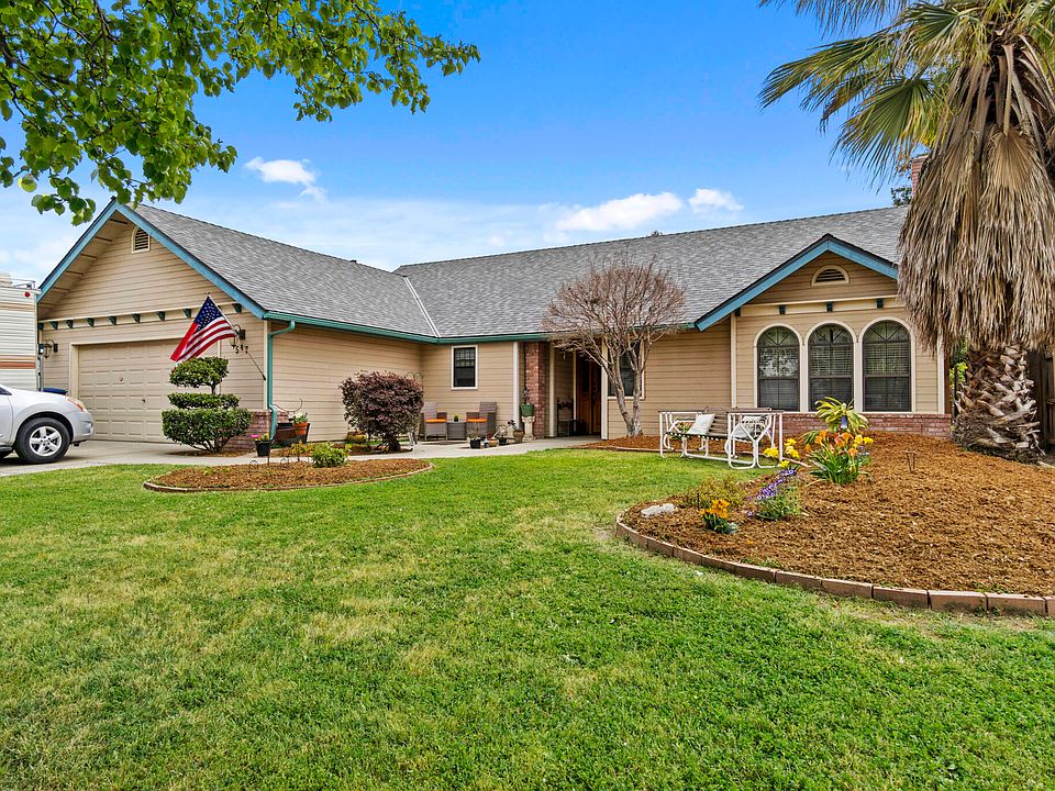 1st image of 547 E Ferguson Court