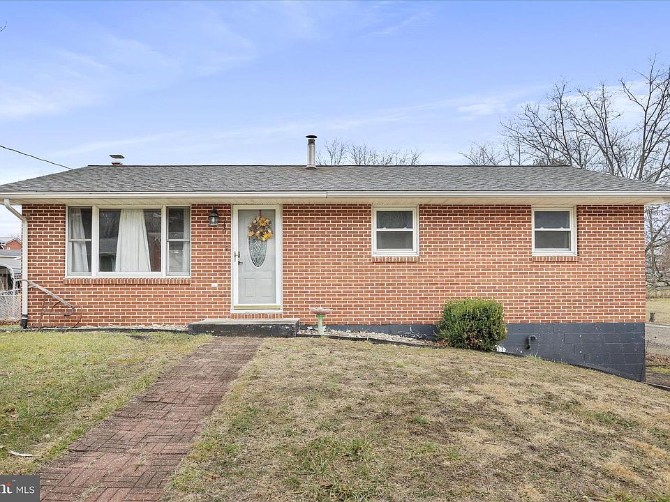 1st image of 246 Joy Dr