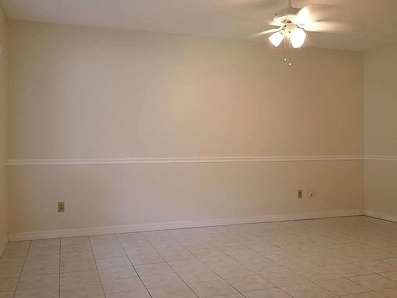 5th image of 1809 Nottingham Dr