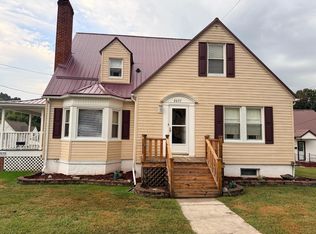 2033 Virginia Ave, Bluefield, VA 24605