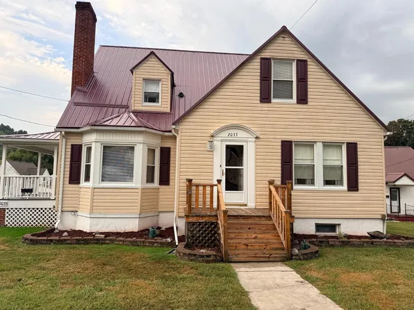 2033 Virginia Ave, Bluefield, VA 24605