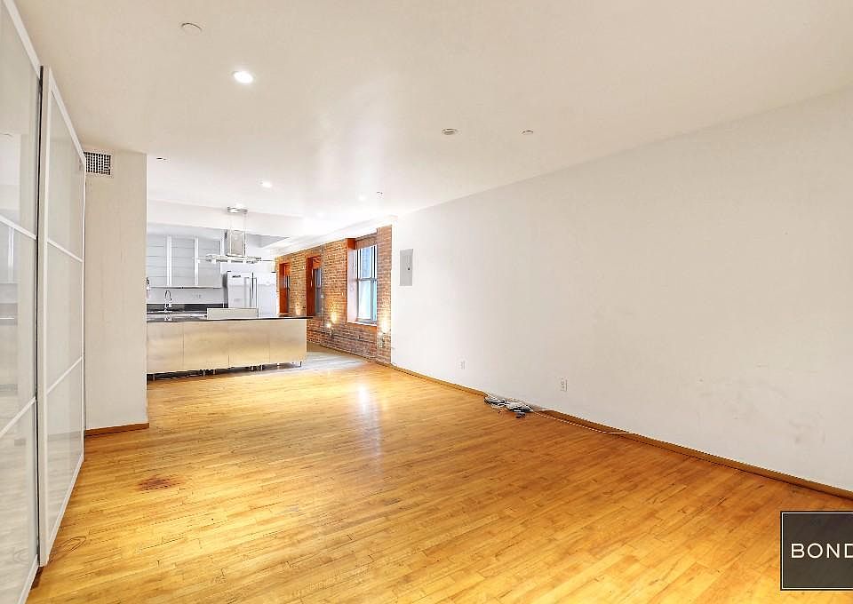 1st image of 132 Mulberry St APT 3D