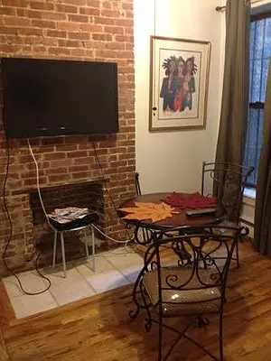 Rented by Lucien Perry | media 12
