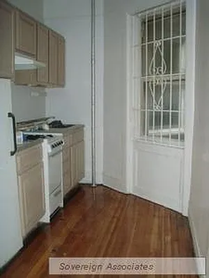 Rented by Sovereign Associates | media 11