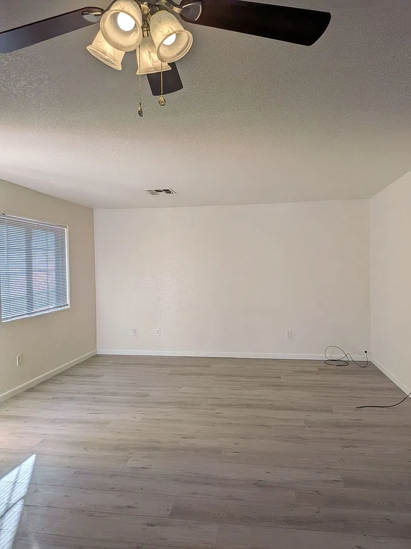 Now Available! Newly Remodeled Home. — Photo 3