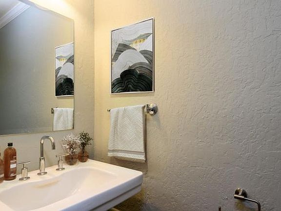 powder room (first-floor)