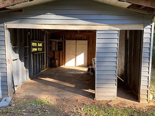 20 Village Pl — Photo 25