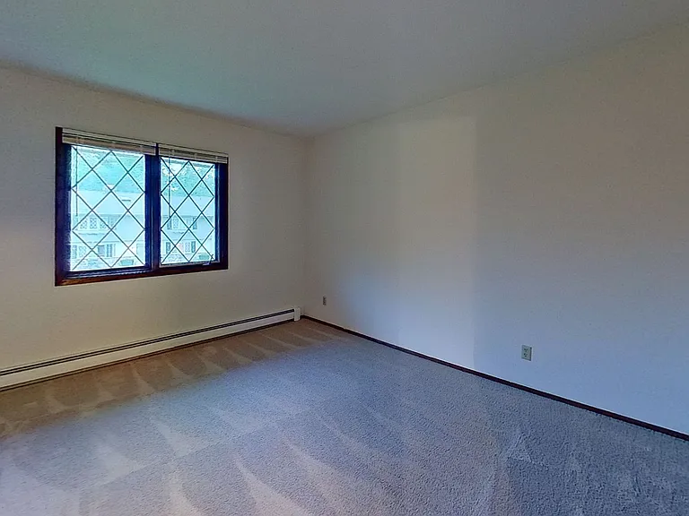 W63N14258 Washington Ave #80 — Photo 17