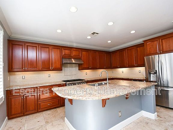 5th image of 1763 Alta Vista Pl