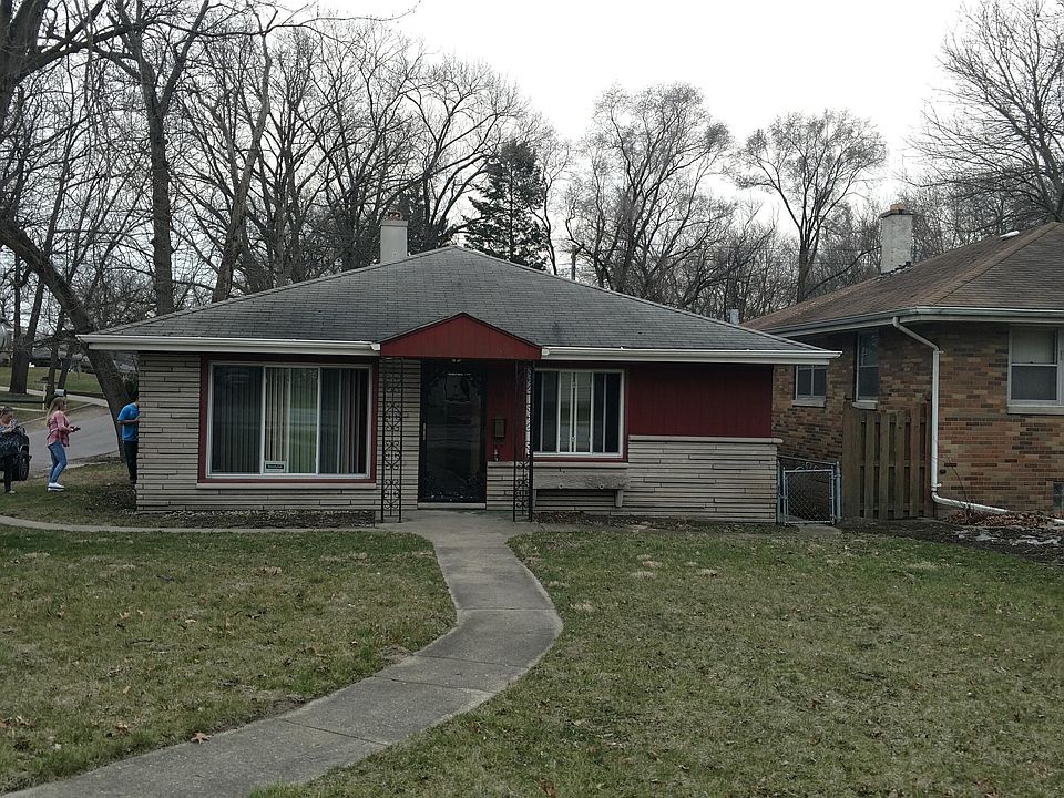 1st image of 1301 W 47th Ave