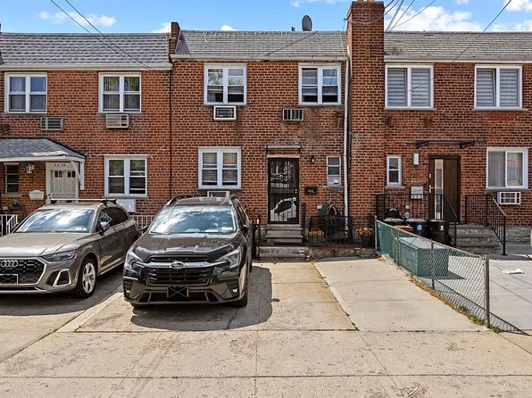 63-22 71st St #1, Middle Village, NY 11379