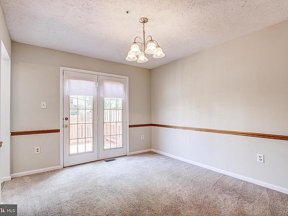 4th image of 12825 Carousel Ct