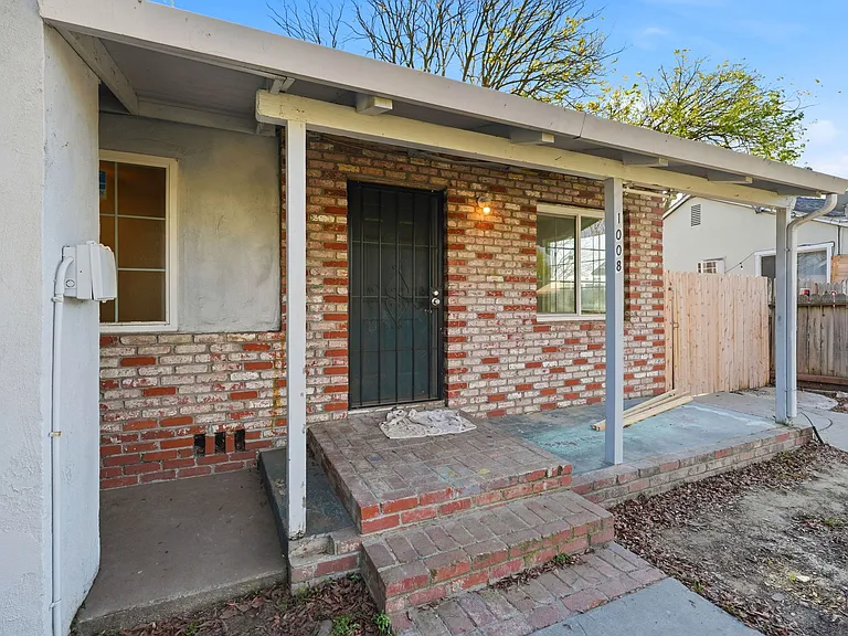 1008 Gemini Ct #2 — Photo 28