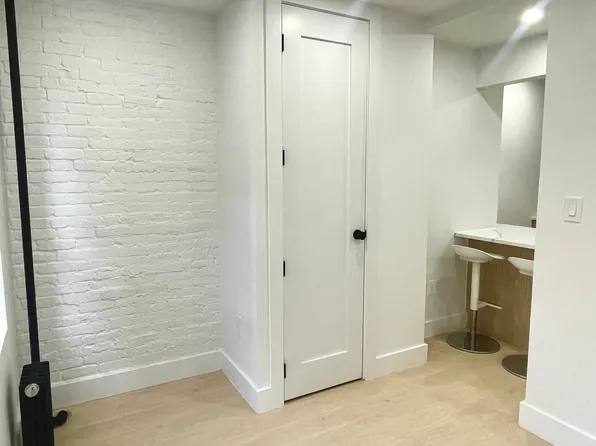 413 East 9th Street image 5 of 8