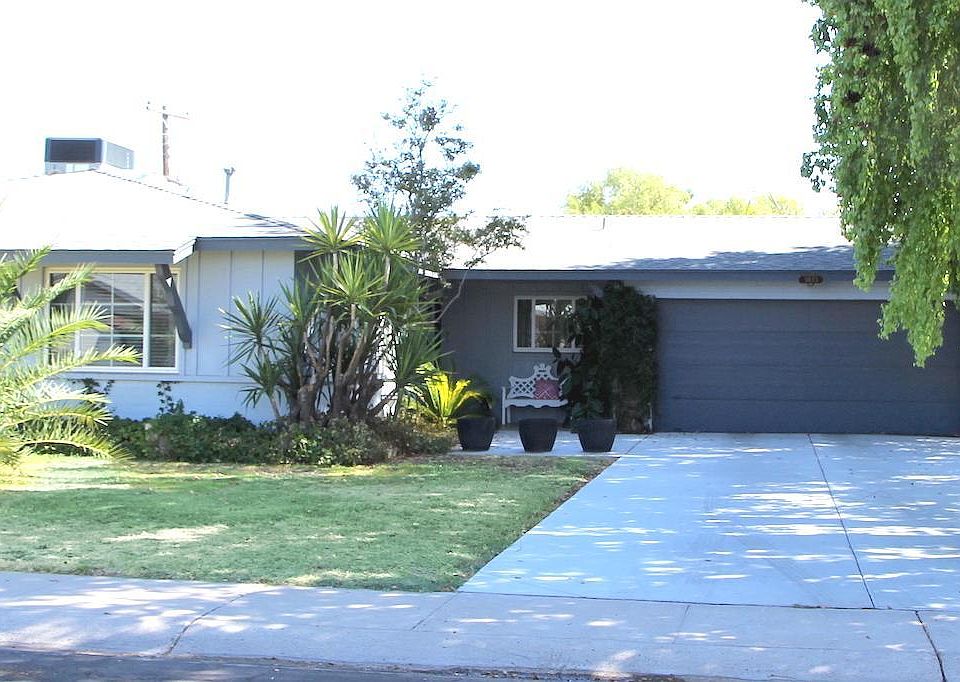 1st image of 3833 W Desert Park Ln
