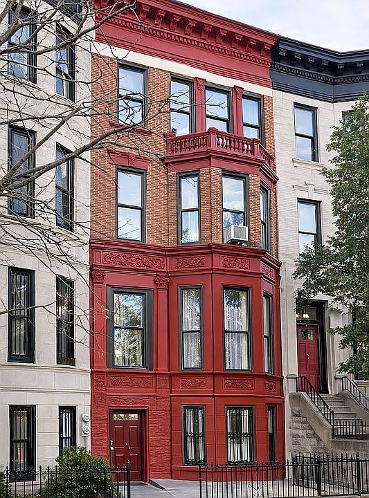 1st image of 22 Clarkson Ave