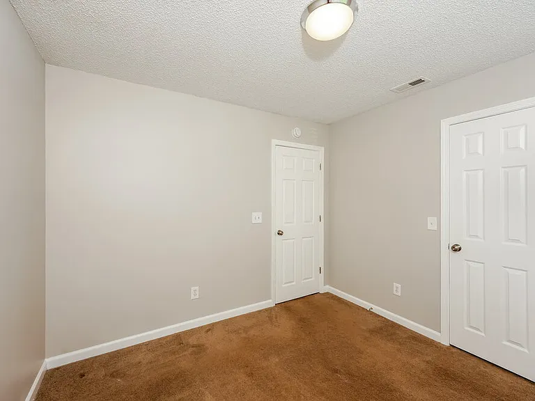 8028 Rockhampton Cir — Photo 13