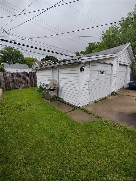 4 bed, 1600 sqft, $1,700 — Photo 3