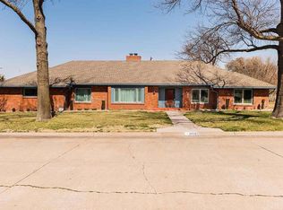 1910 Comanche Trl, Enid, OK 73703