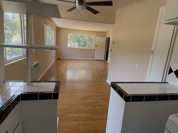 5th image of 712 N Vendome St APT 10