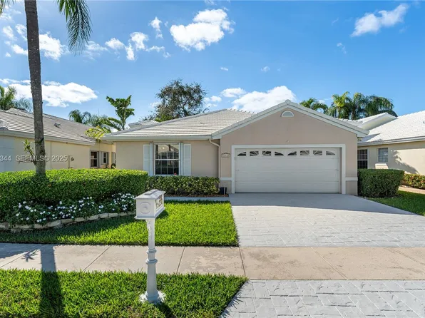 15230 Wilshire Way, Pembroke Pines, FL 33027