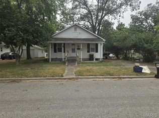 650 Methodist St, Carlyle, IL 62231