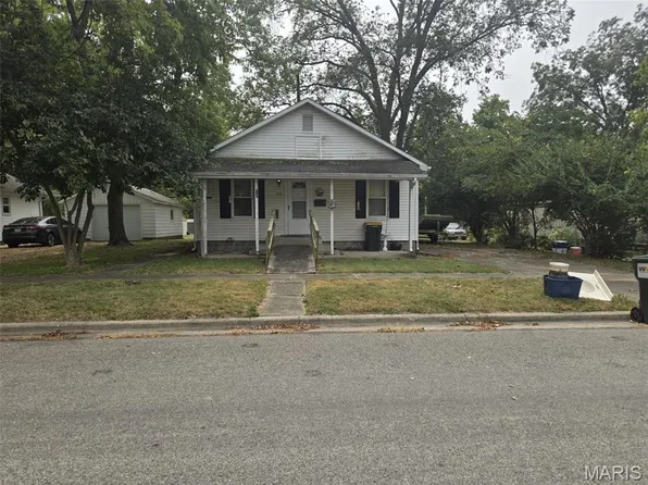 650 Methodist St, Carlyle, IL 62231