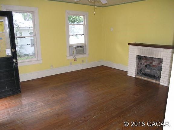 3rd image of 914 NW 11th Ave