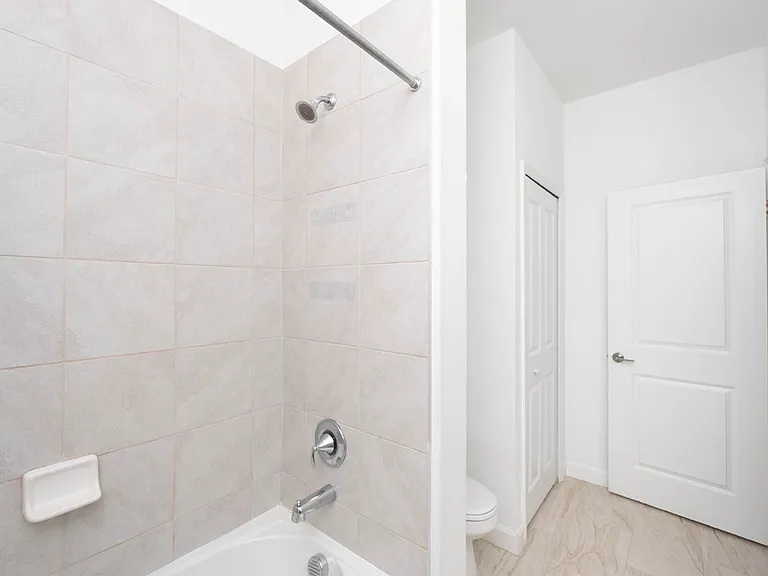 15218 Sunny Day Dr — Photo 40