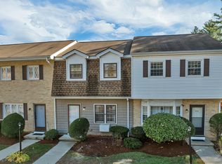 106 Golfview Dr, Manchester, NH 03102