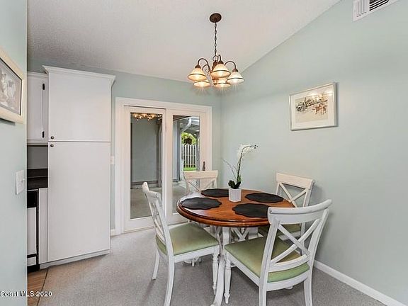 4th image of 1099 Hosbine St SE