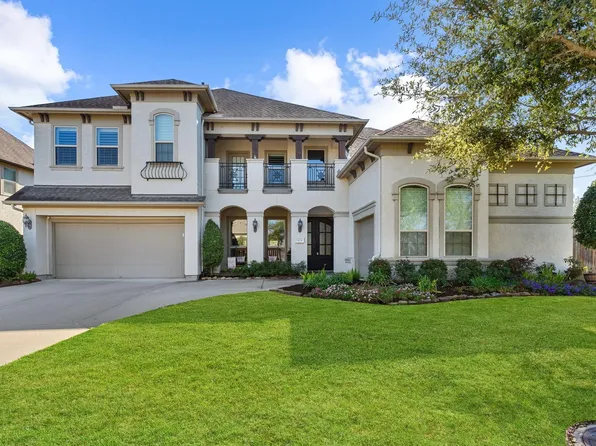 5131 Rowley Falls Lane, Sugar Land, TX 77479