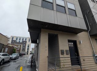 202 Richmond St #2, Philadelphia, PA 19125