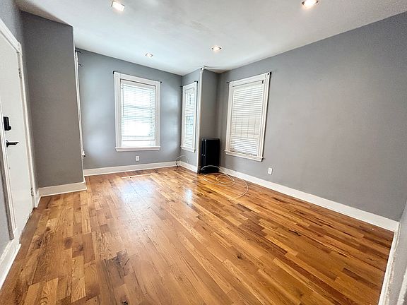 5th image of 14 Batchelder St #1L