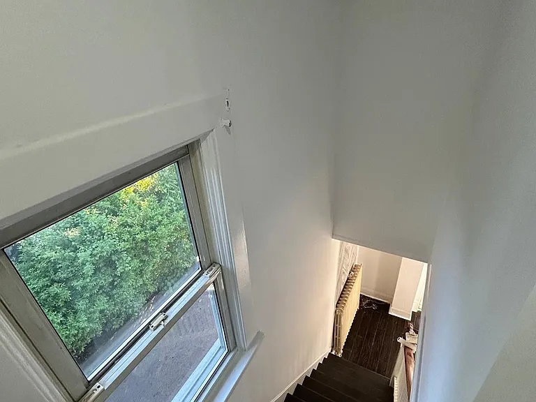37 Clarence St — Photo 17